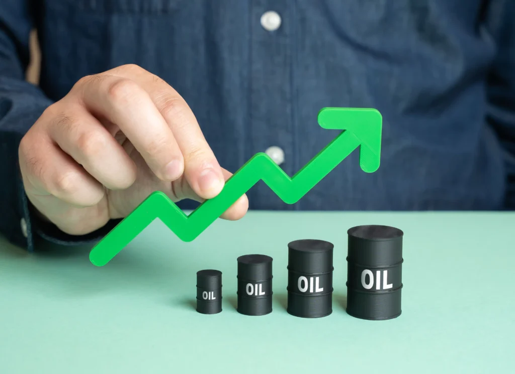 Rising oil prices shape the global economy and drive inflation trends in 2025